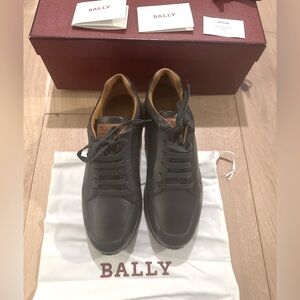 Men's Ascan Low-top Leather Sneakers size 7

Brand new